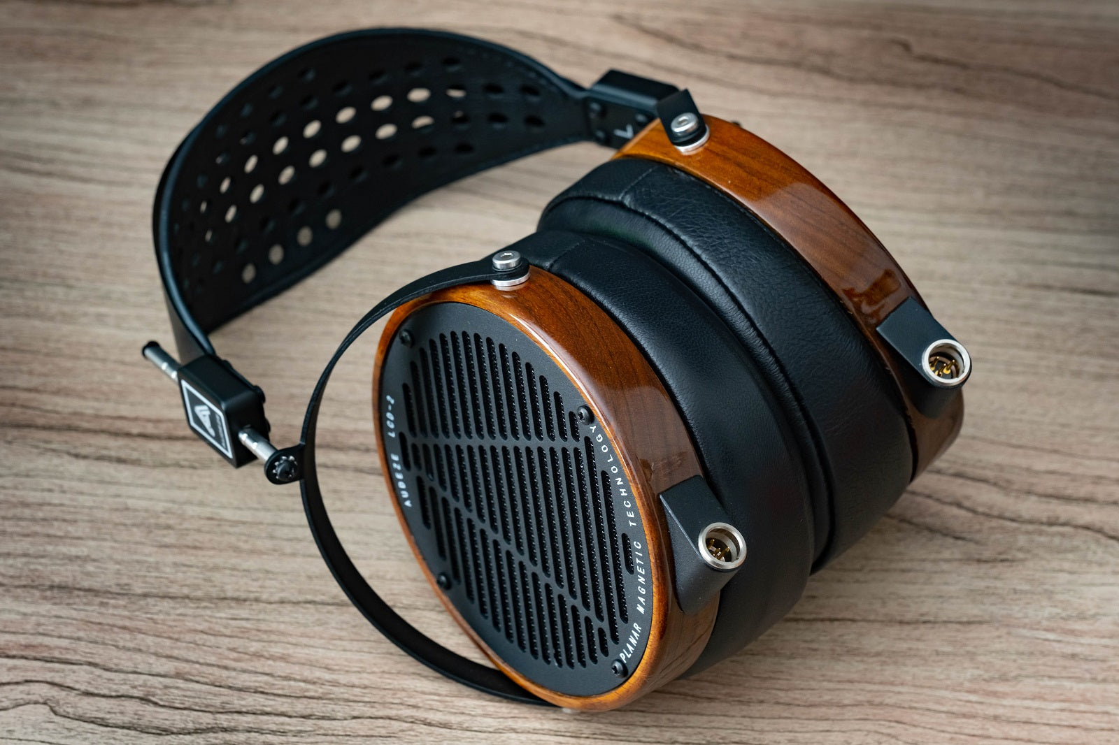 Audeze LCD-2 | Headphones.com