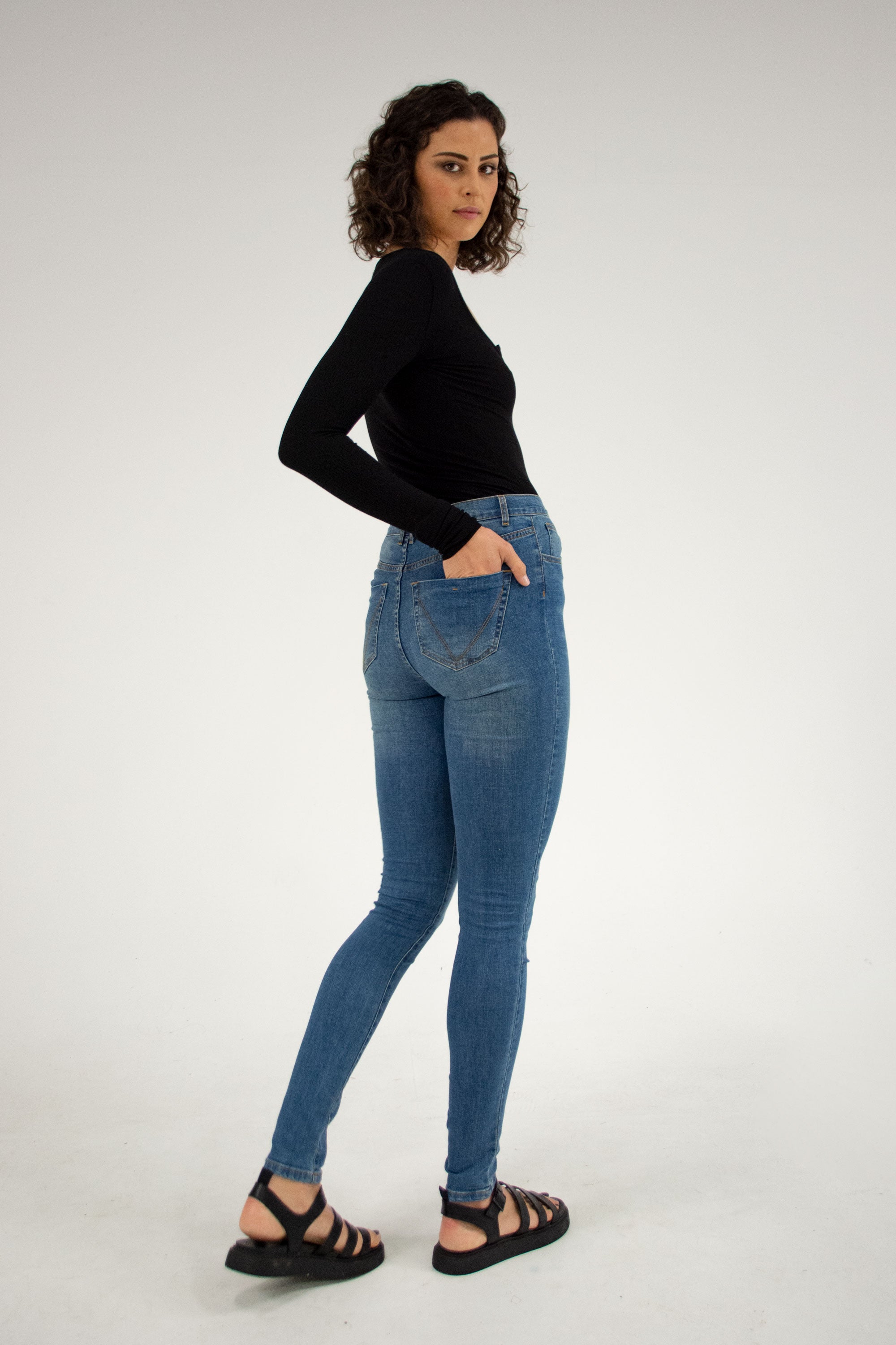 Extra Long Jeans | Women's Tall Jeans - HEIGHT-OF-FASHION