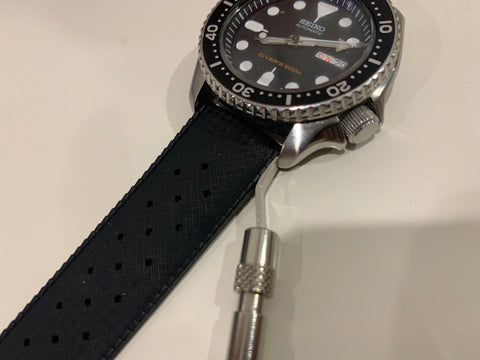 How to change your watch strap? – STRAPIFY