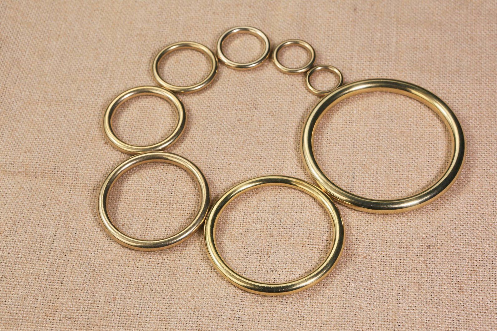 100 PCS Round solid brass large jump rings , brass open split rings –  DMleather