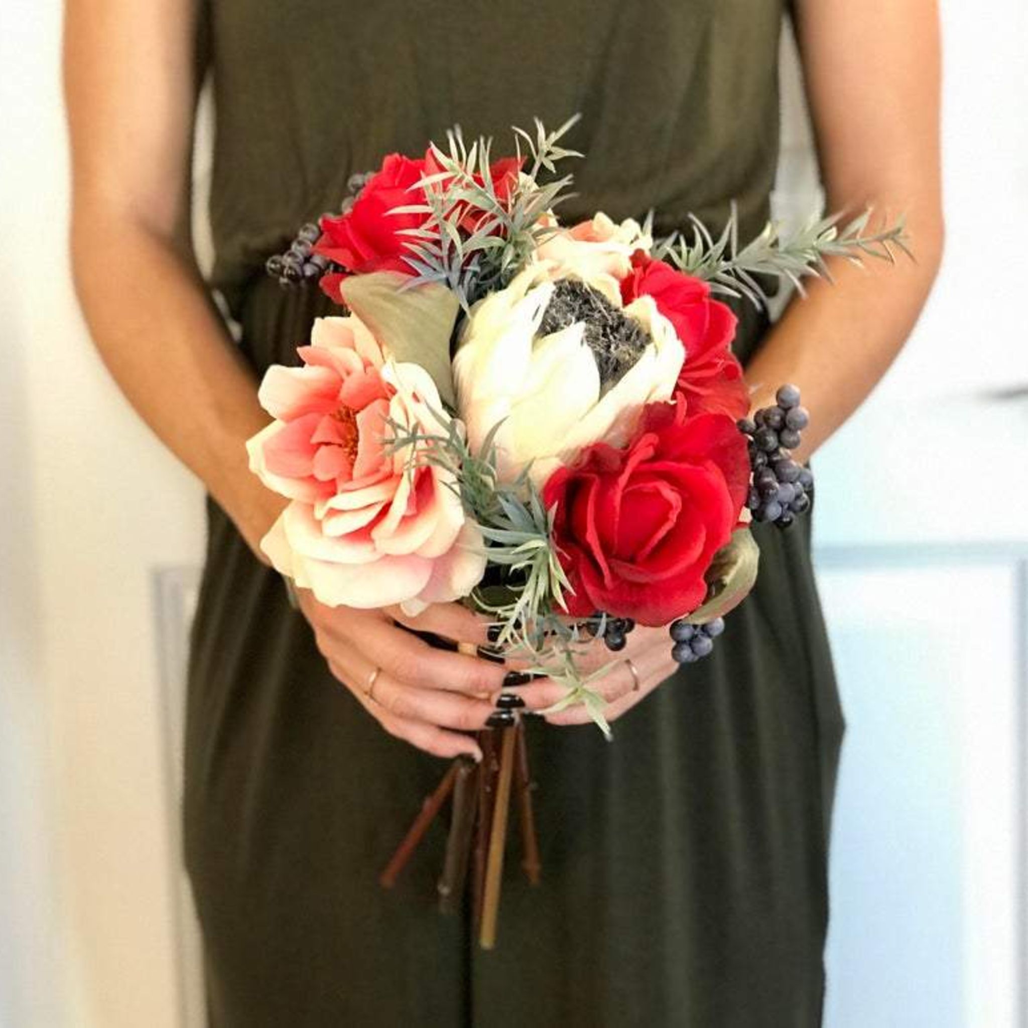 bridesmaid bouquets roses