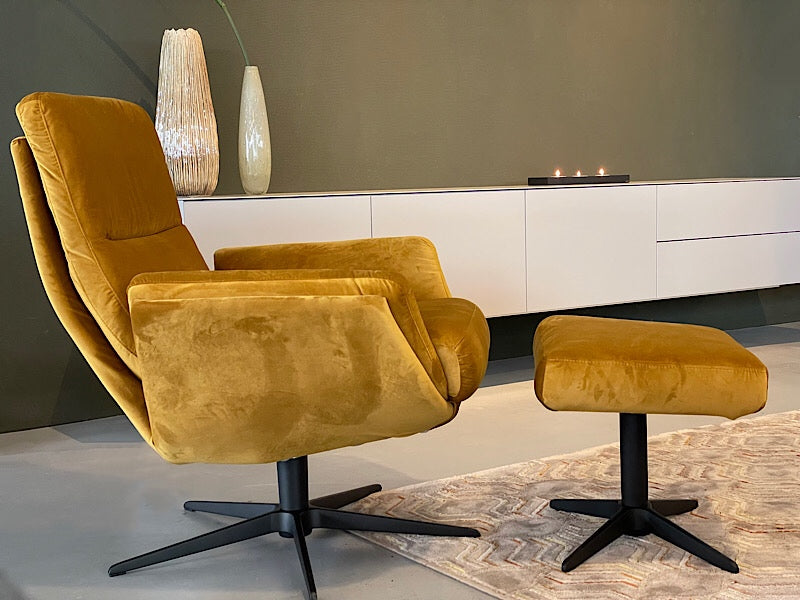 wapen naakt Van BLIZZARD fauteuil en voetenbank by LOUTER design – Louter Design |  Woonwinkel