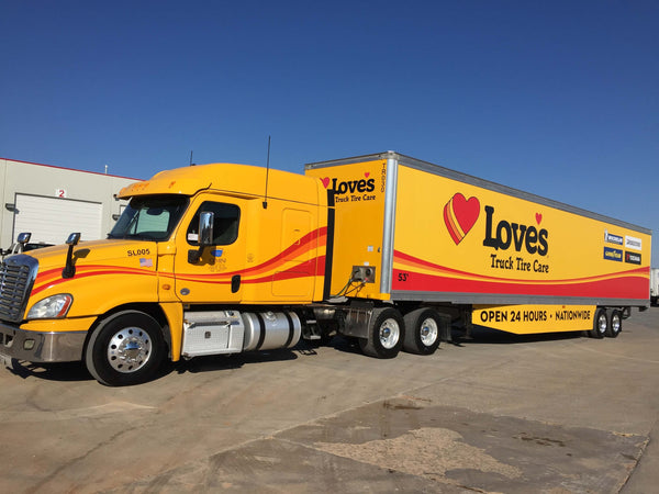 Box Truck Using Ackland Media Banner Frame System