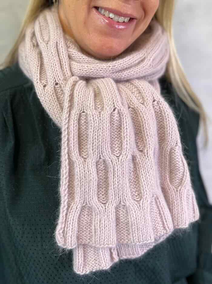 Gitter halstørklæde af Hanne Falkenberg, No 1 strikkekit