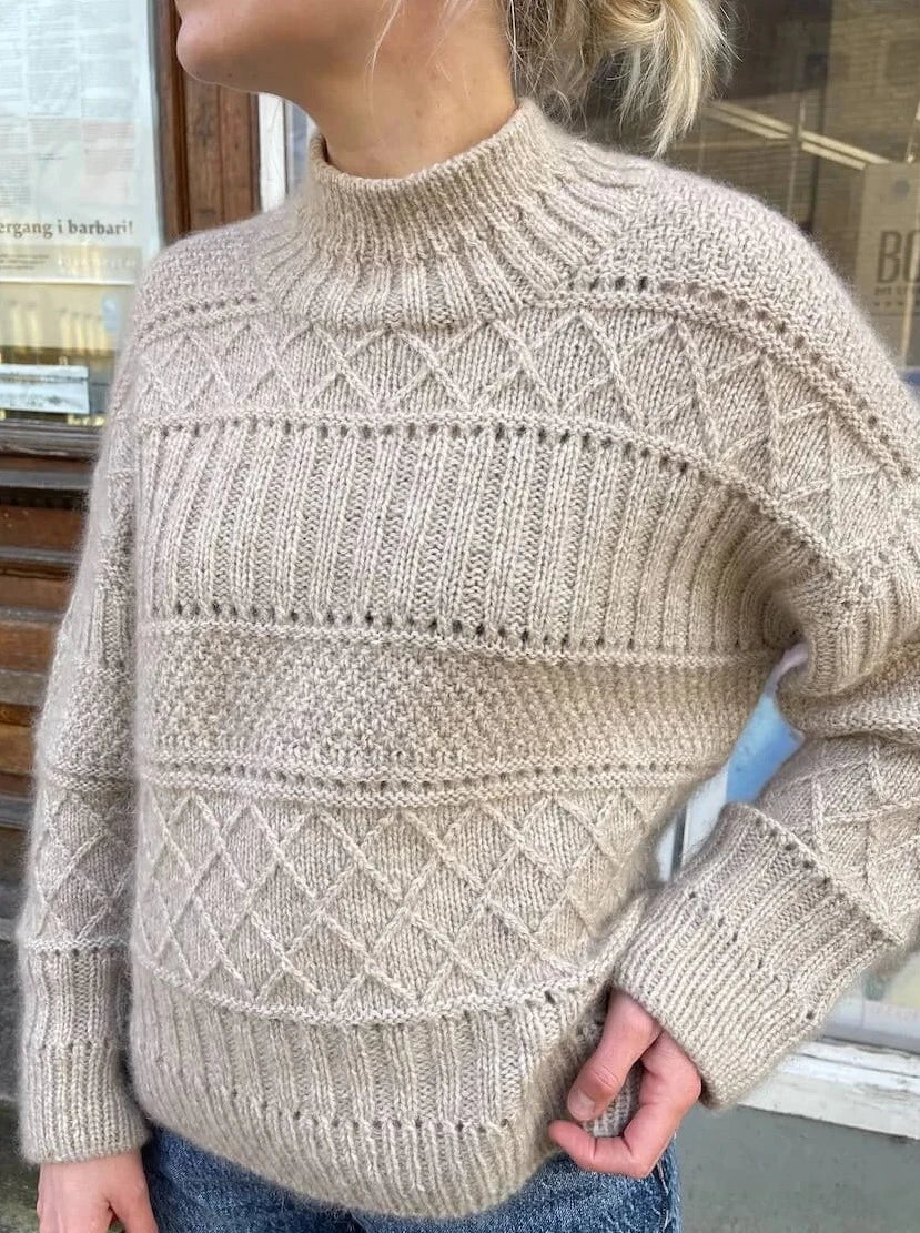 10: Ingrid sweater fra PetiteKnit, No 1 garnpakke (uden opskrift)