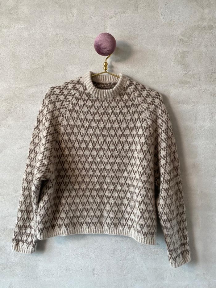 Spot sweater af Anne Ventzel, No 1 garnpakke (uden opskrift)