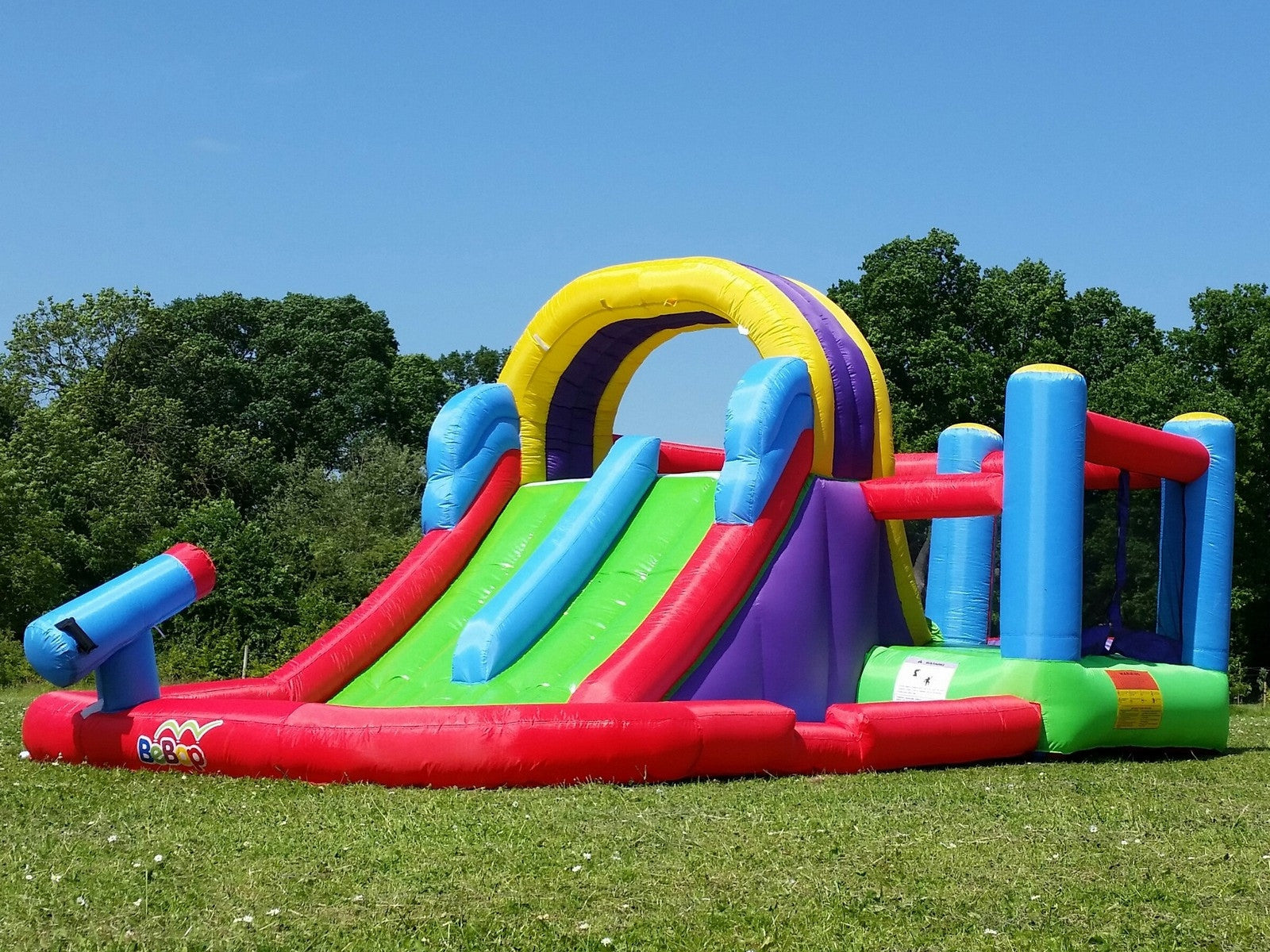 Aire De Jeux Gonflable Et Toboggan Aquatique Bebop France