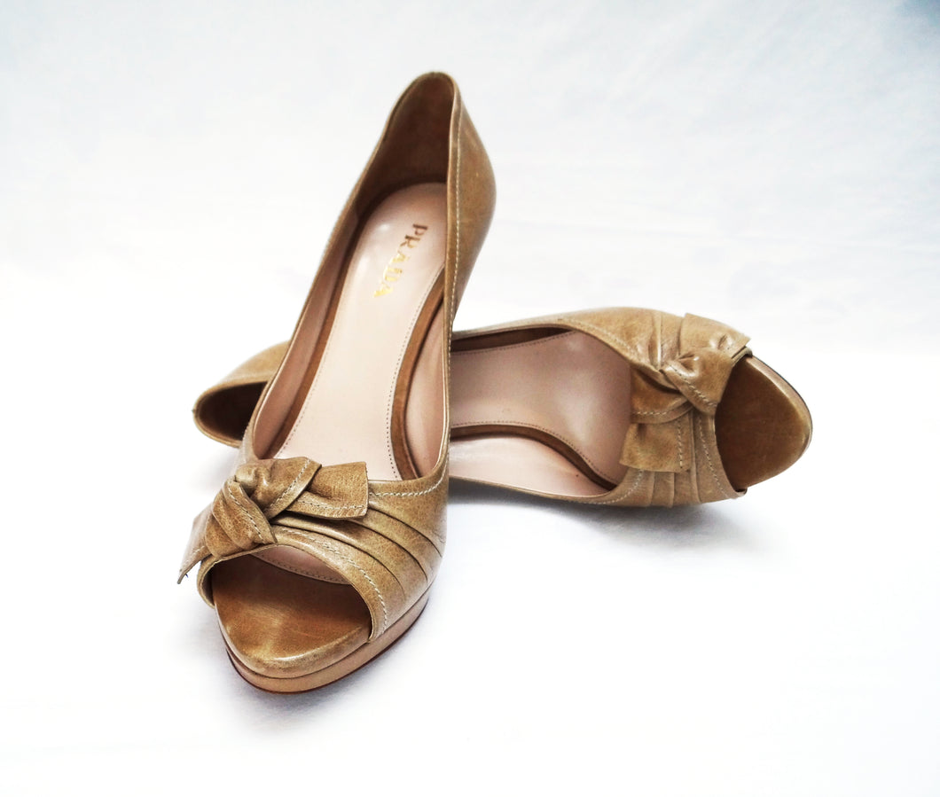 Prada Peep-toe Heels in Tan Leather, EU39 – Menage Modern Vintage