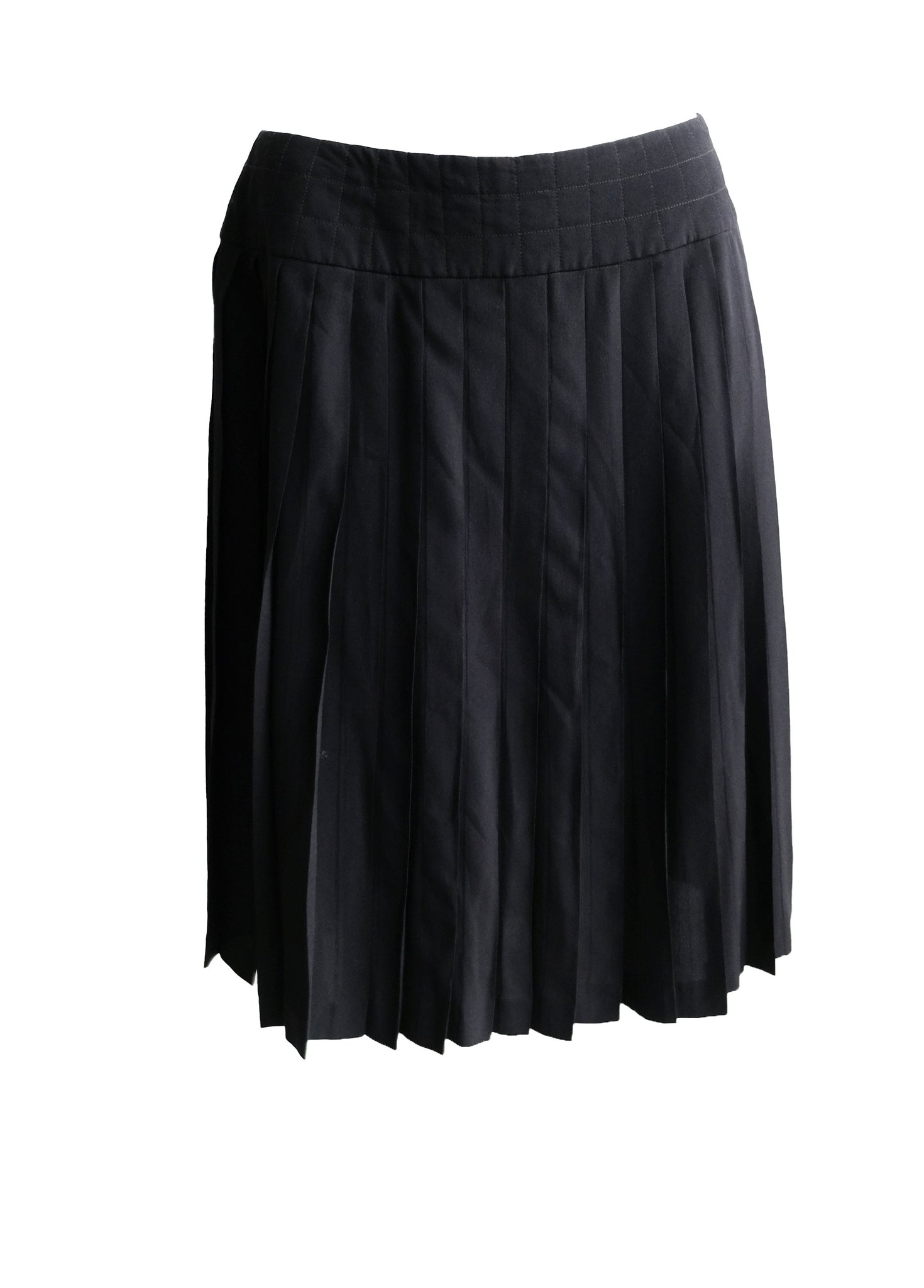 Chanel Pleated Skirt in Black Silk, UK14-16 – Menage Modern Vintage