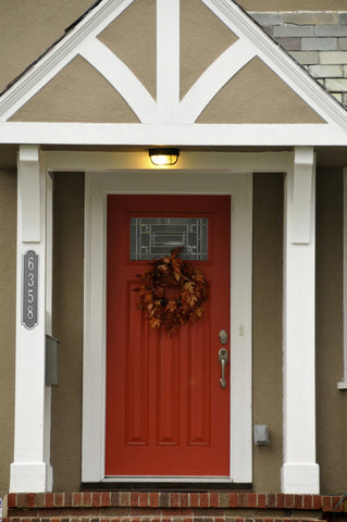 Vertical address plaque in pewter finish with silver letters