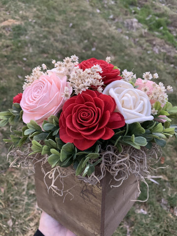 Centerpiece with Roses - Sola Wood Flowers
