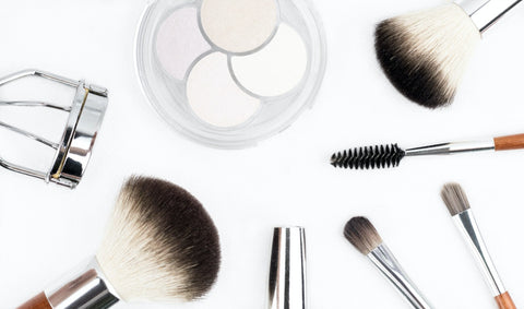 How to pick perfect foundation and brushes for perfect finishing: