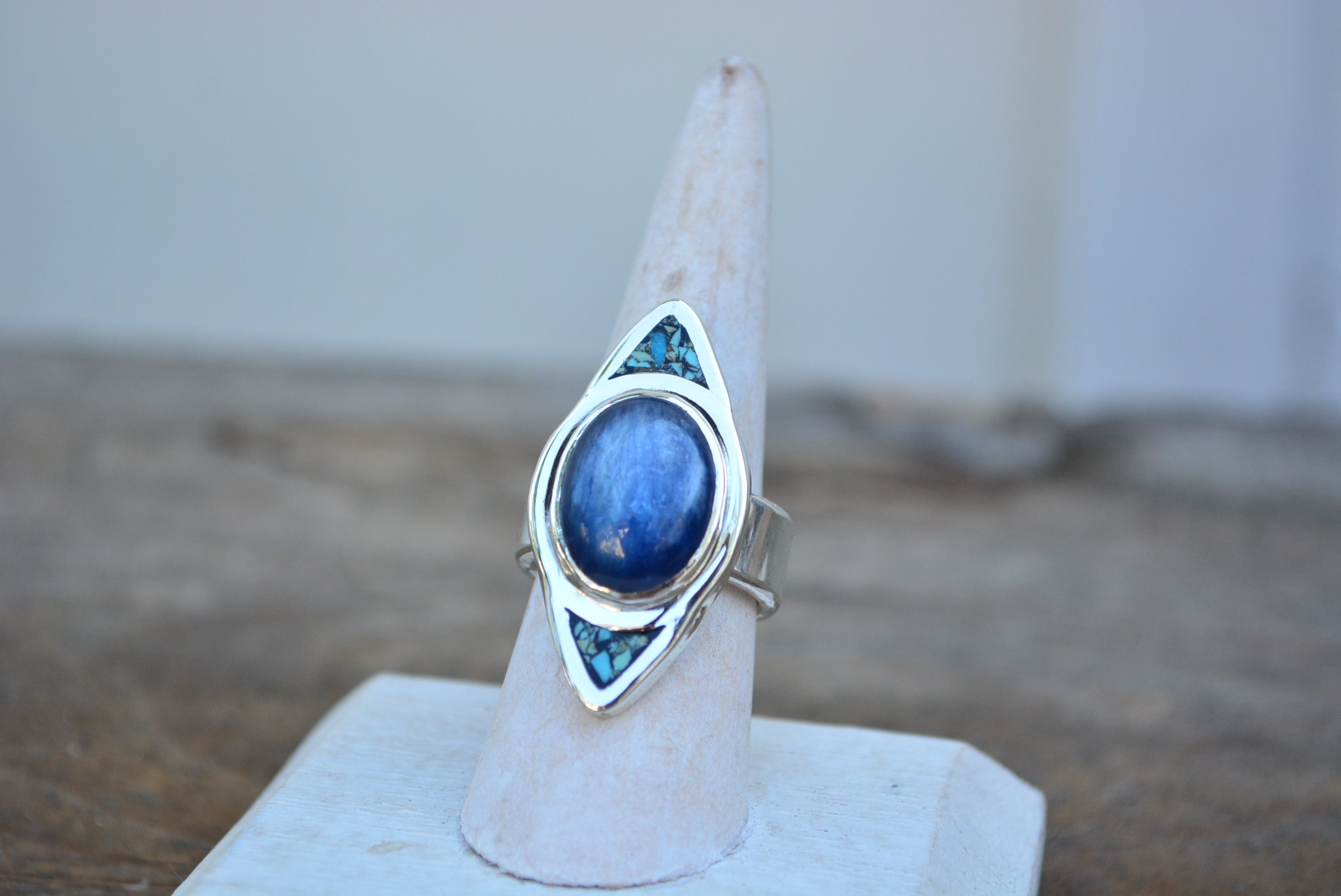 Kyanite Inlay Dagger Ring // Size 7.25