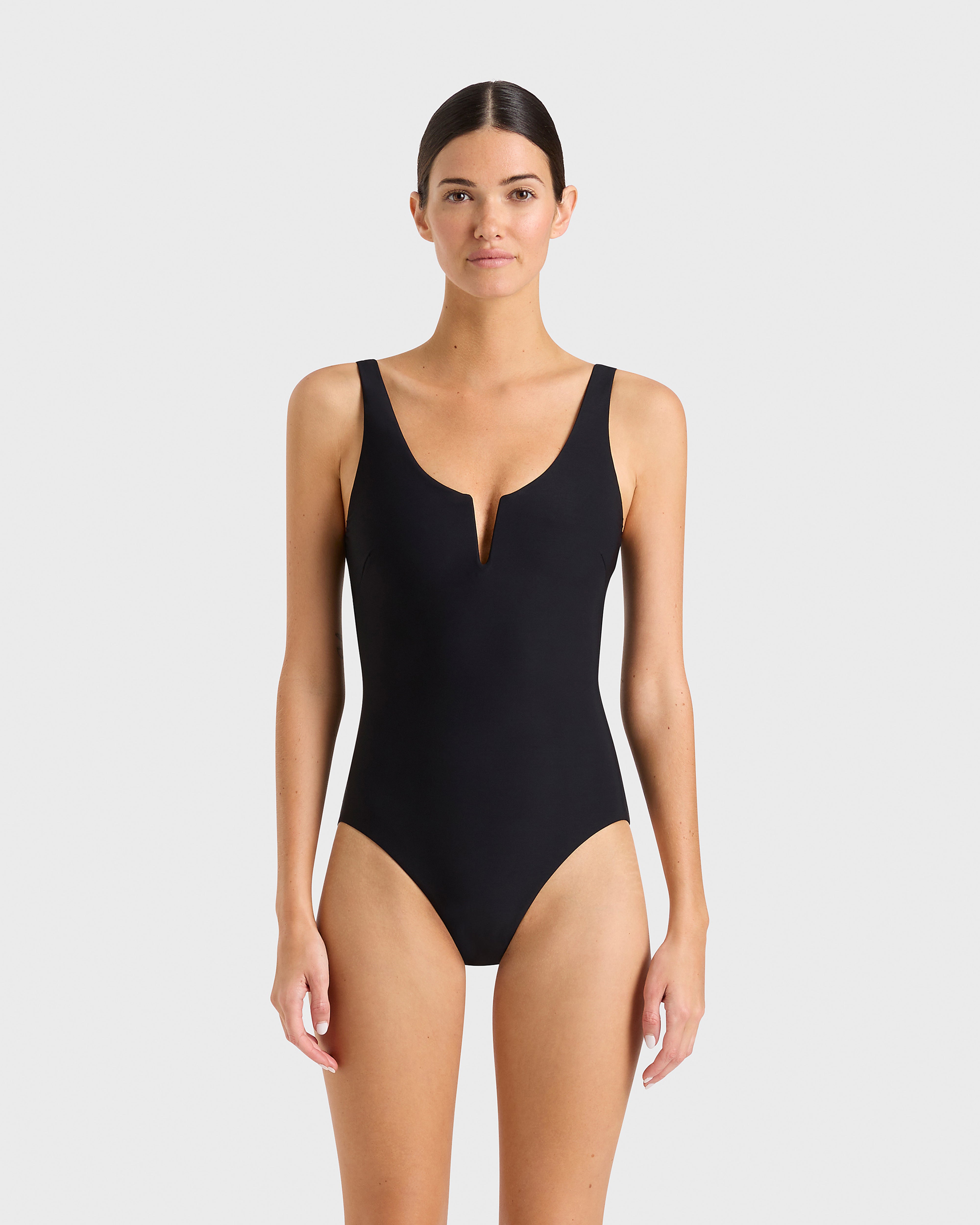 Verity One Piece - Black