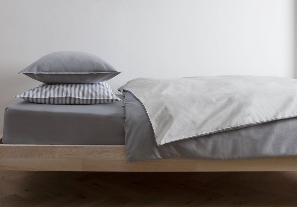plain cot bed bedding