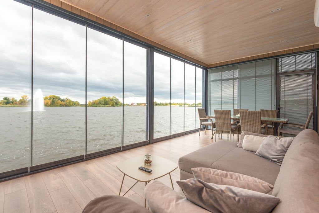 How to create views of real nature in your interiors? Learn more about our visual connection with nature.