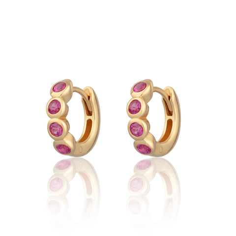 Ruby Bezel taglio Huggie Hoops