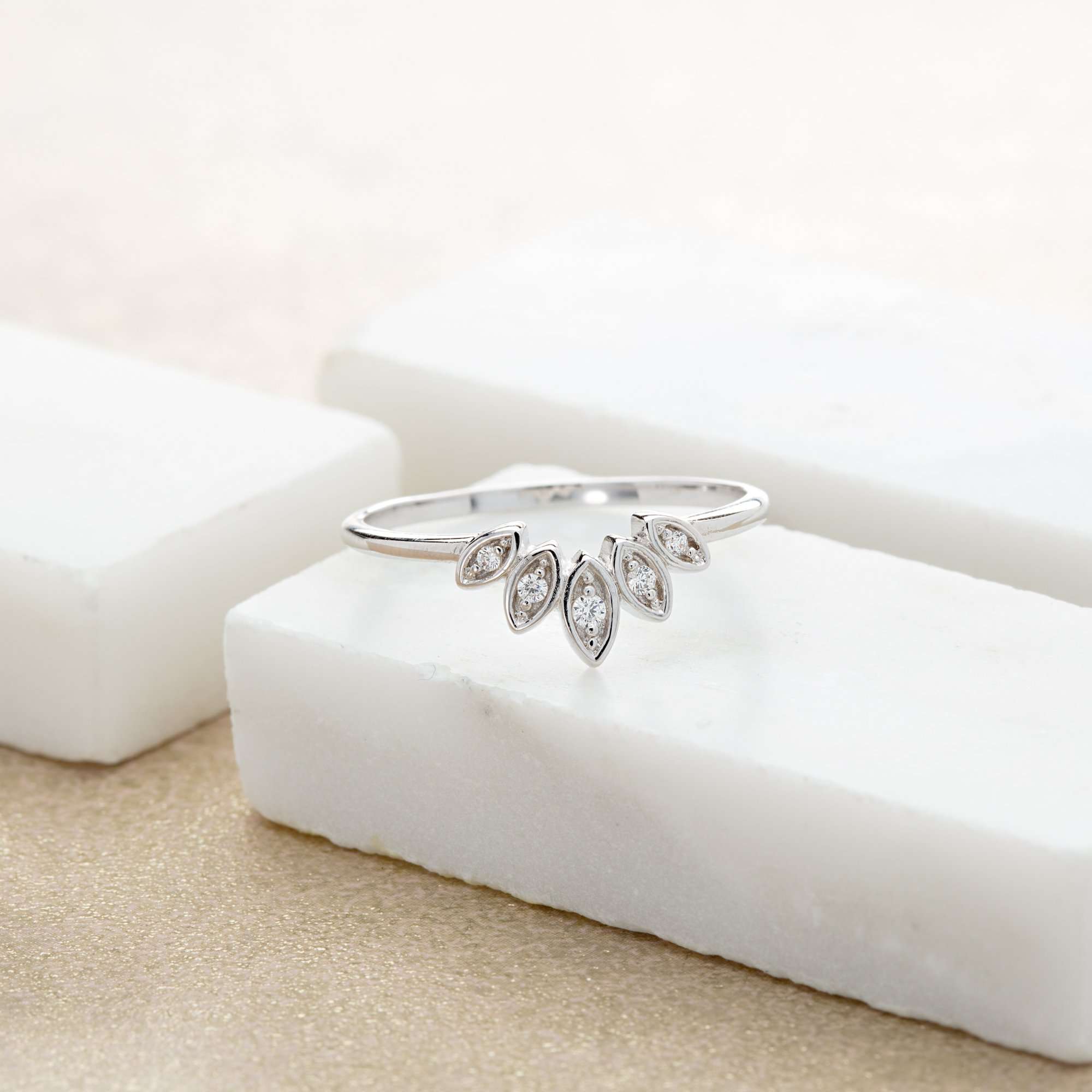 Silver Sparkling Five Petal Ring