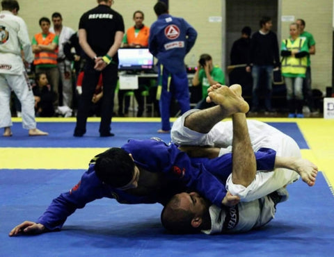 The Mirroring Principle: The Kings Gambit by Wim Deputter – BJJ Fanatics