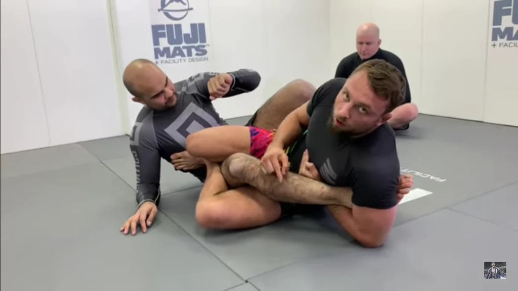 straight-ankle-lock