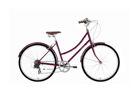 Leichtes Birdie-Fahrrad im Vintage-Stil in der Farbe Pflaume mit schwarzen Reifen und veganem Ledersattel vor weißem Hintergrund.