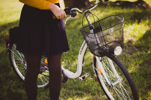 How to Bike Safely in Skirts & Dresses: Best Tips – Bobbin