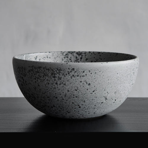 https://cdn.shopify.com/s/files/1/1800/7315/t/20/assets/rwguildWurtzExtra-Large-Deep-Serving-BowlBlue-1595426820936_500x.jpg