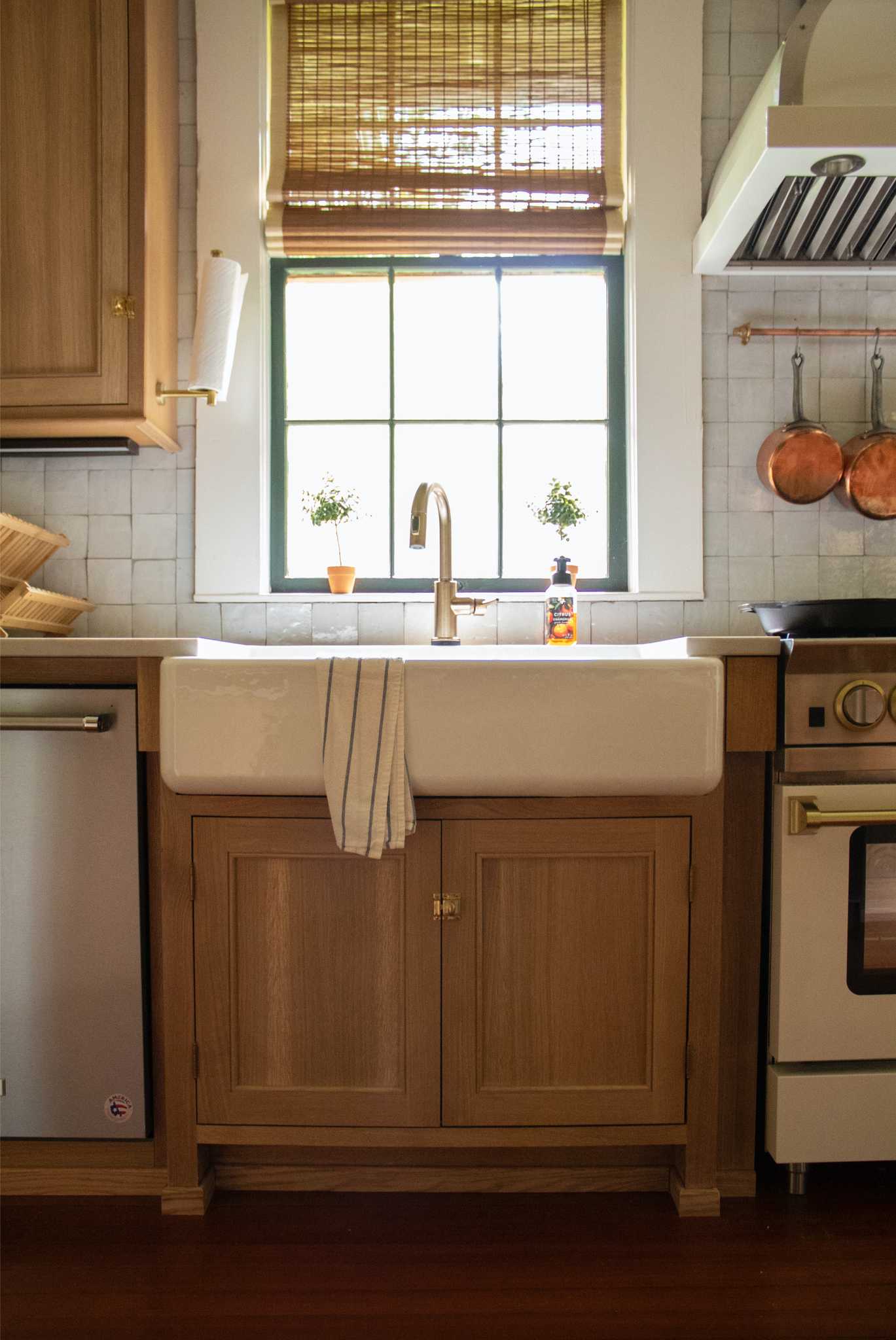 How to Mix Colorful Kitchen Appliances and not Muck It Up - Laurel Home