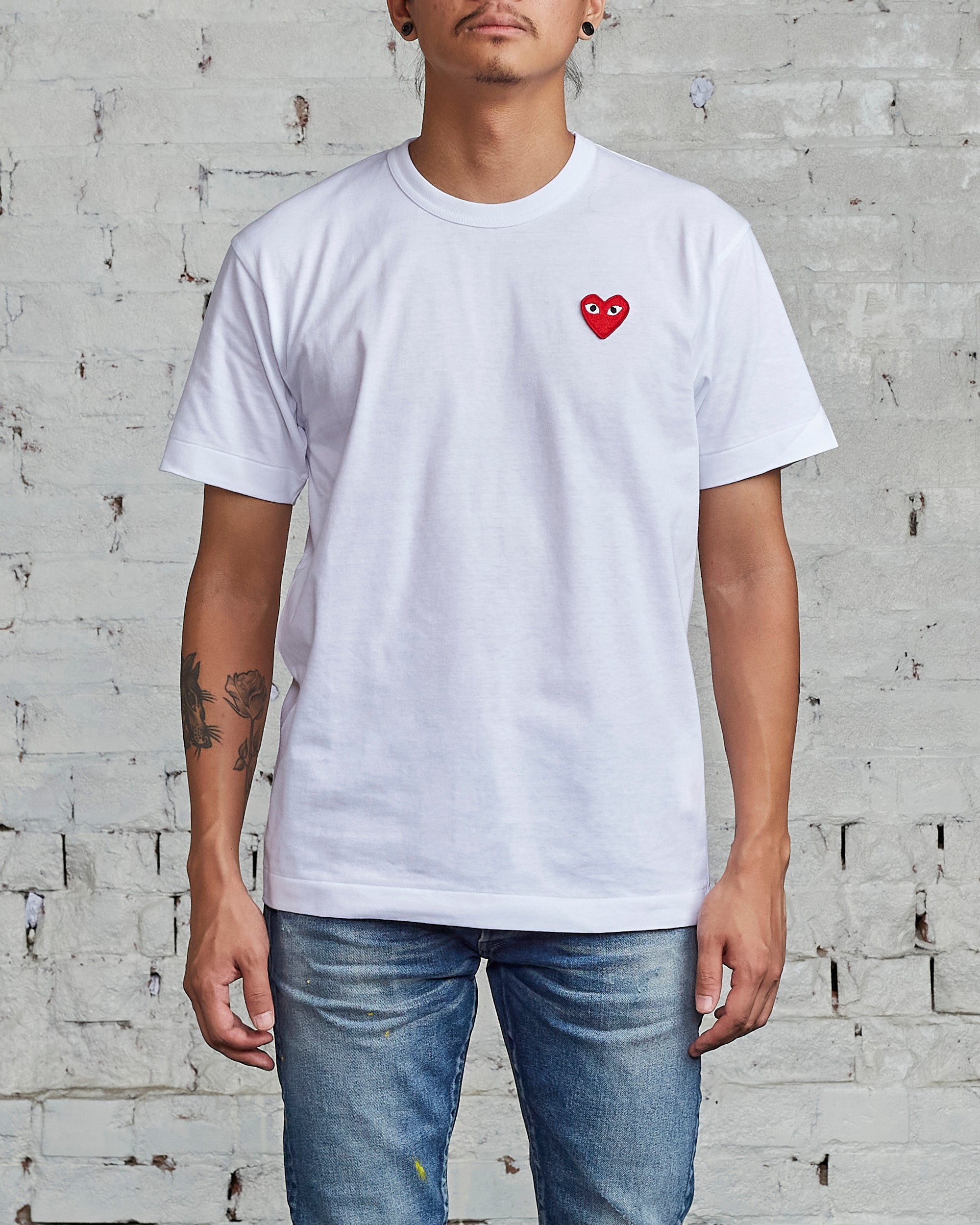 Comme des Garçons PLAY Red Heart T-Shirt White – LESS 17