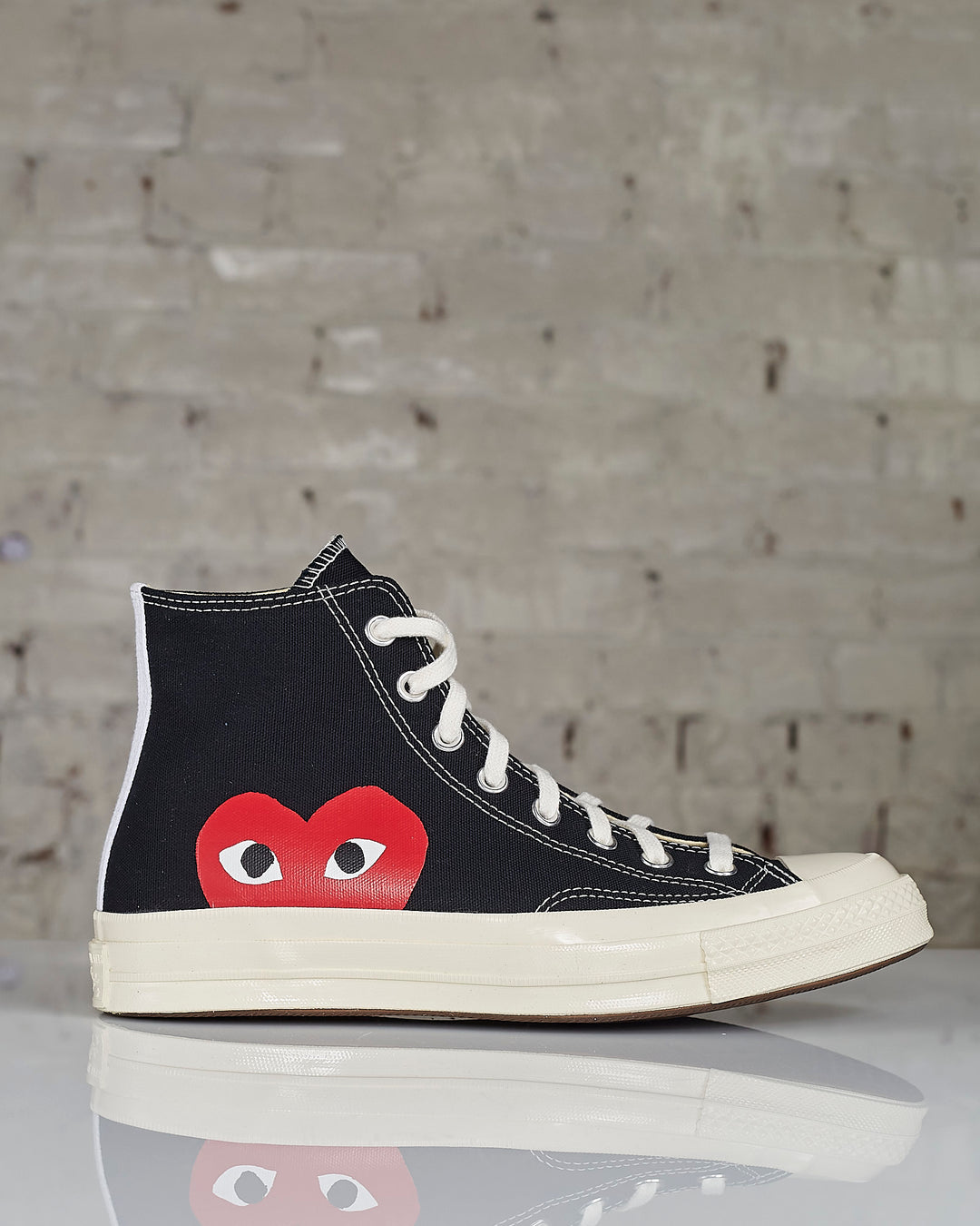 CDG PLAY X CONVERSE RED SOLE BLACK LOW TOP SNEAKERS – The Modern Shop