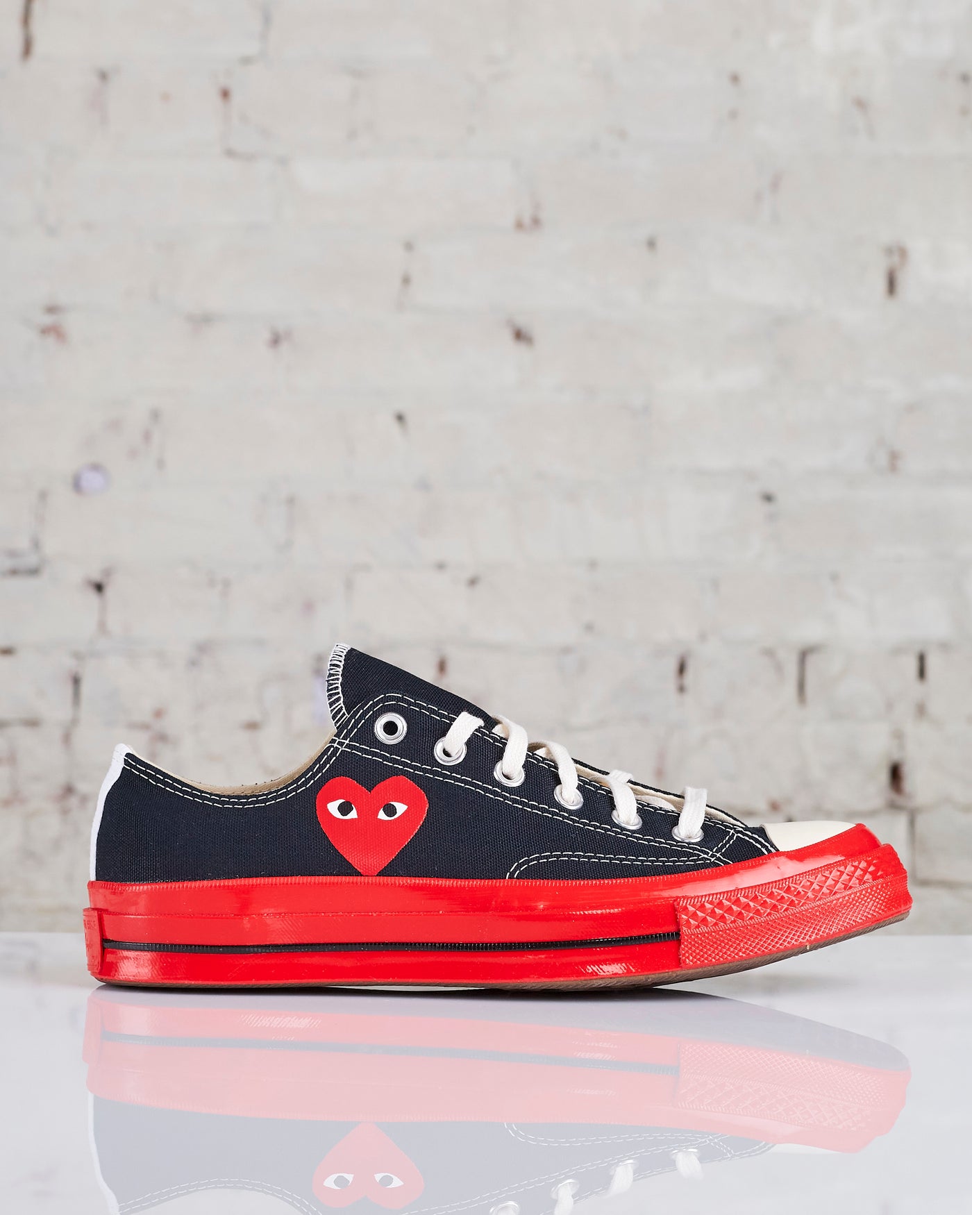 converse red bottoms