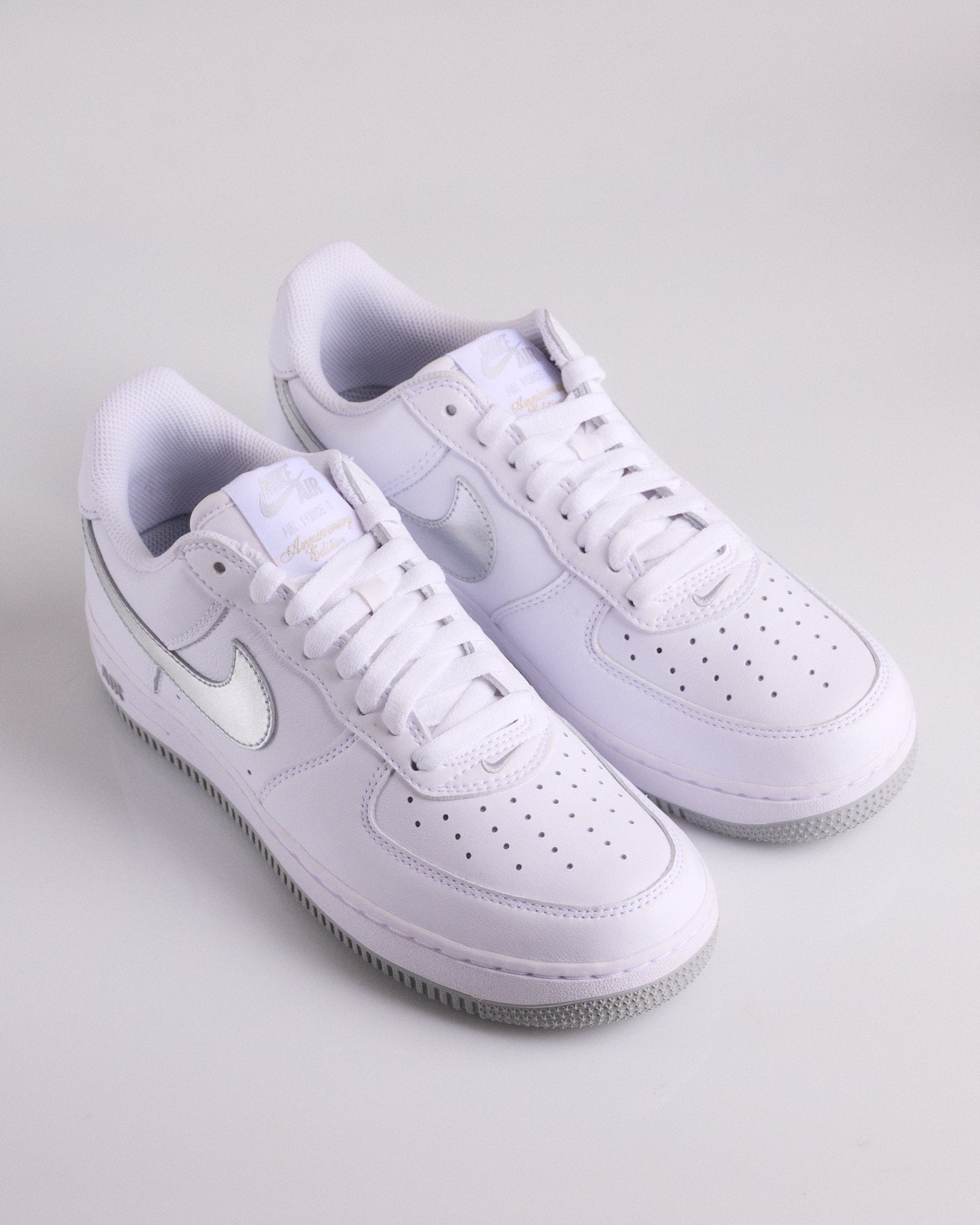 Nike Men's Air Force 1 Low Retro White / Metallic Silver-Metallic Gold  DZ6755-100