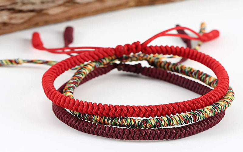 How to Wear Red String Bracelet