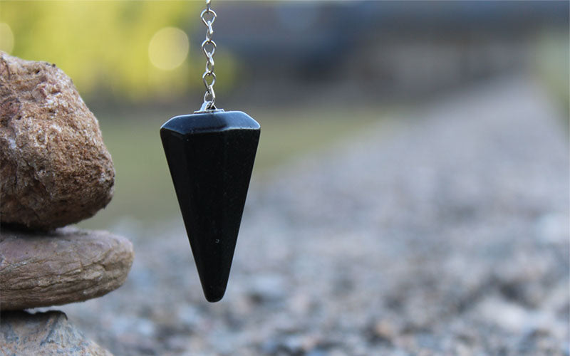 obsidian jewelry meaning