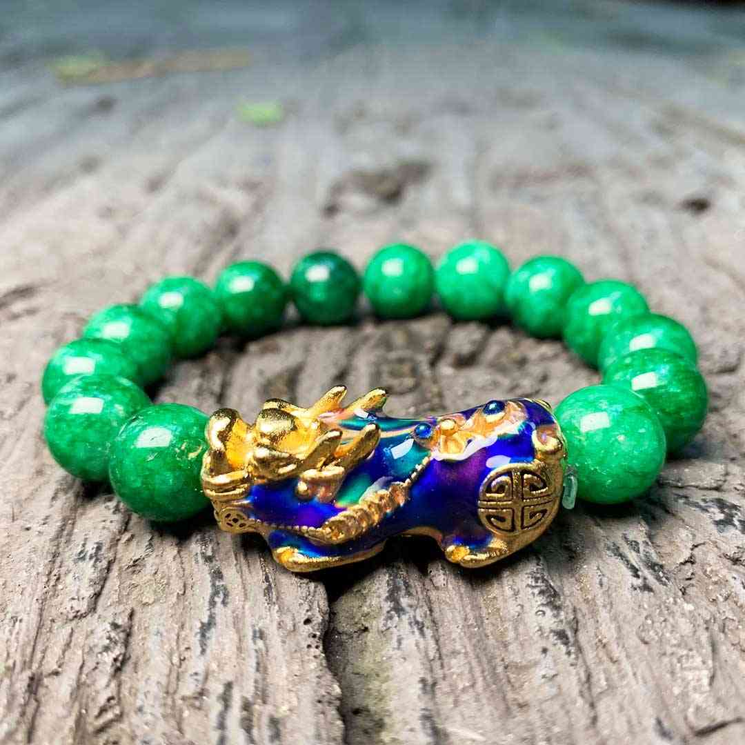 Green jade Om Mani Padme Hum Engraved Stretch Bracelet For Men  Women