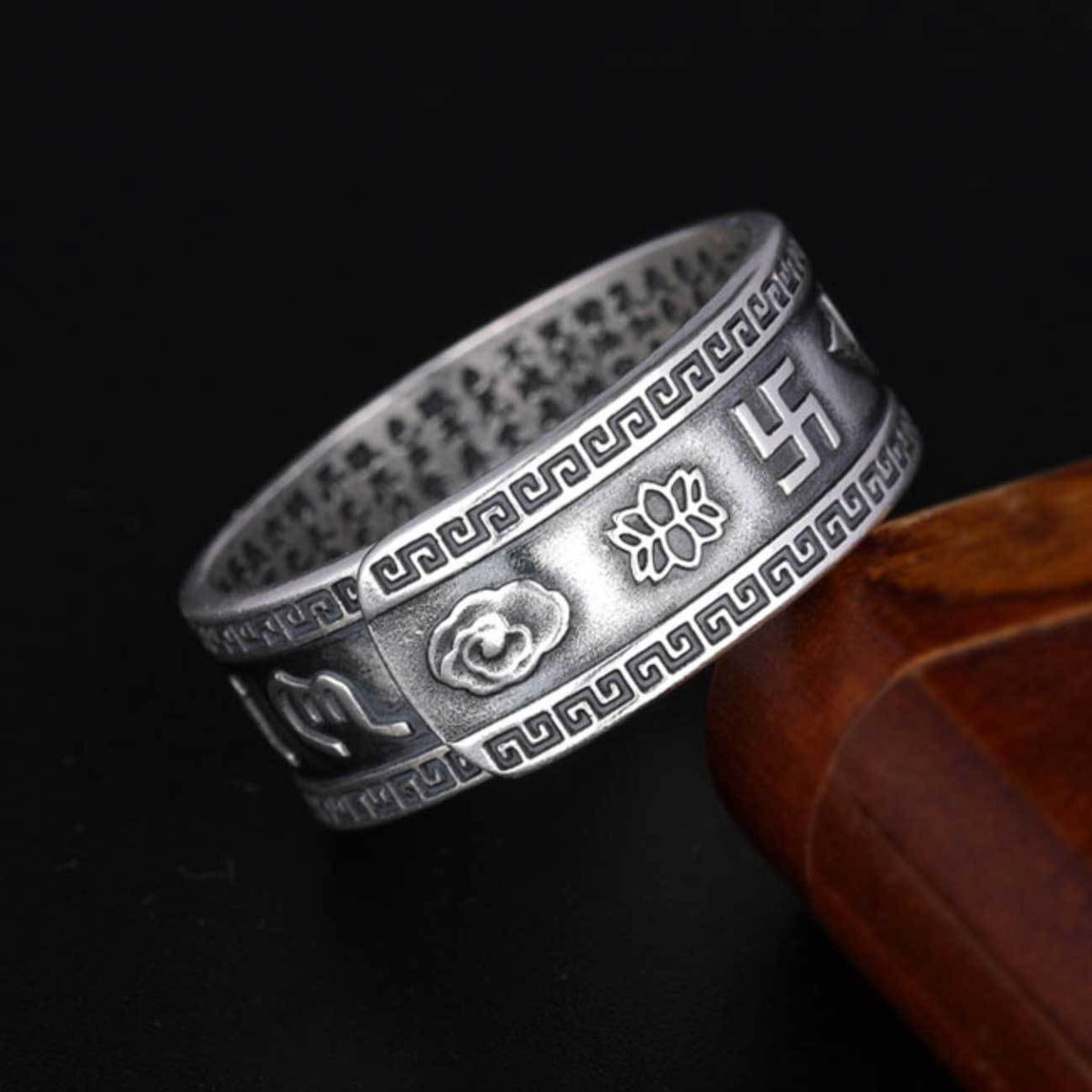 feng shui pixiu mantra ring