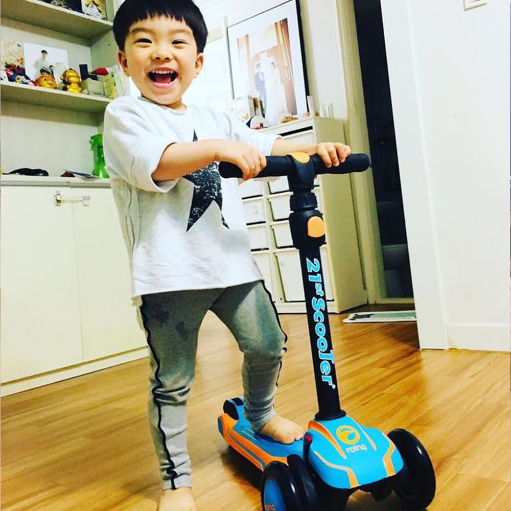 Kinh nghiệm chọn mua xe trượt scooter loại nào tốt nhất cho bé