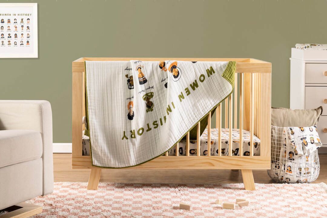 crib with bedding