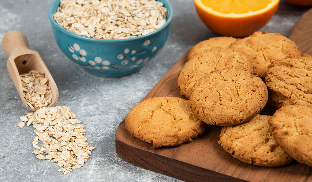 oat and cookies