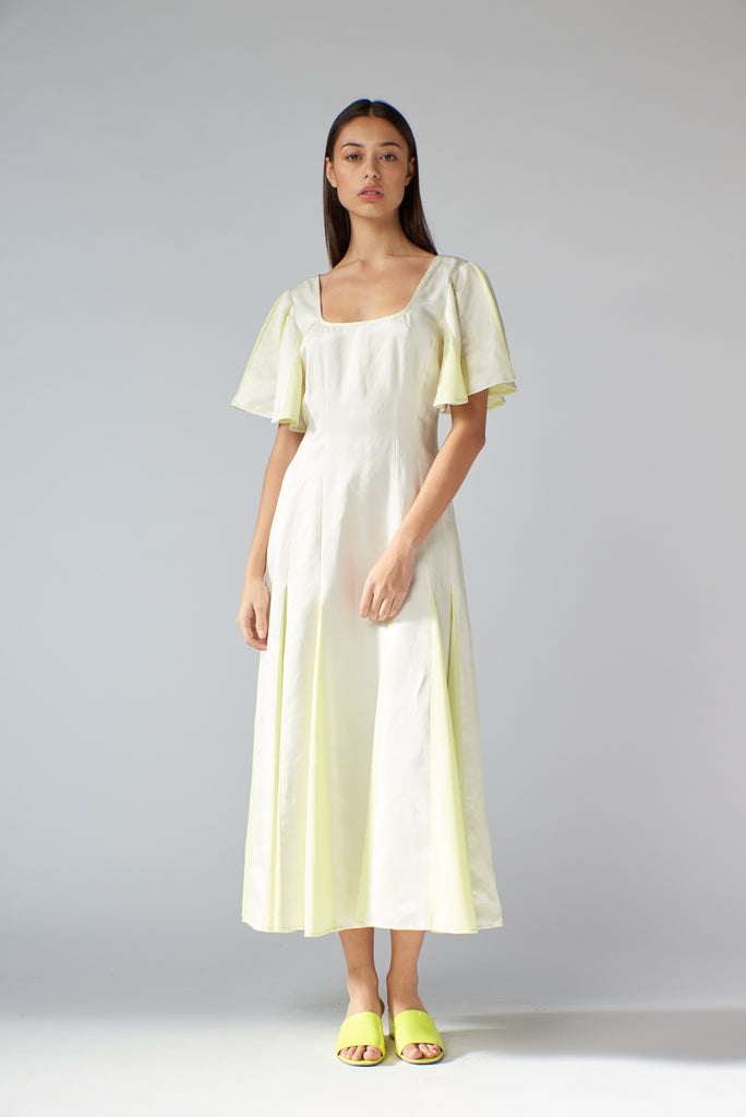 boohoo breastfeeding dress