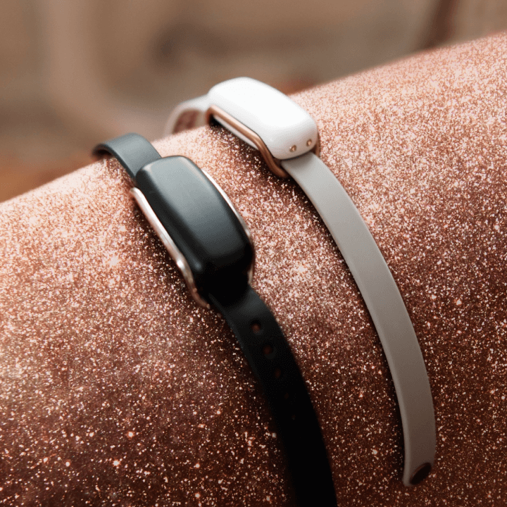Bond Touch Bracelets That Bring Long-distance Lovers Closer Than Ever for  sale online | eBay