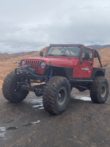 off roading jeep