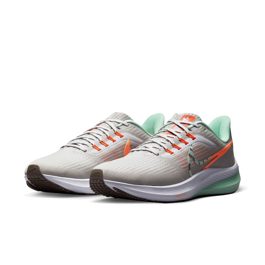 Women's Air Zoom Pegasus 39 Premium (001 - Photon Dust/Mint Foam/Total TC Running Co