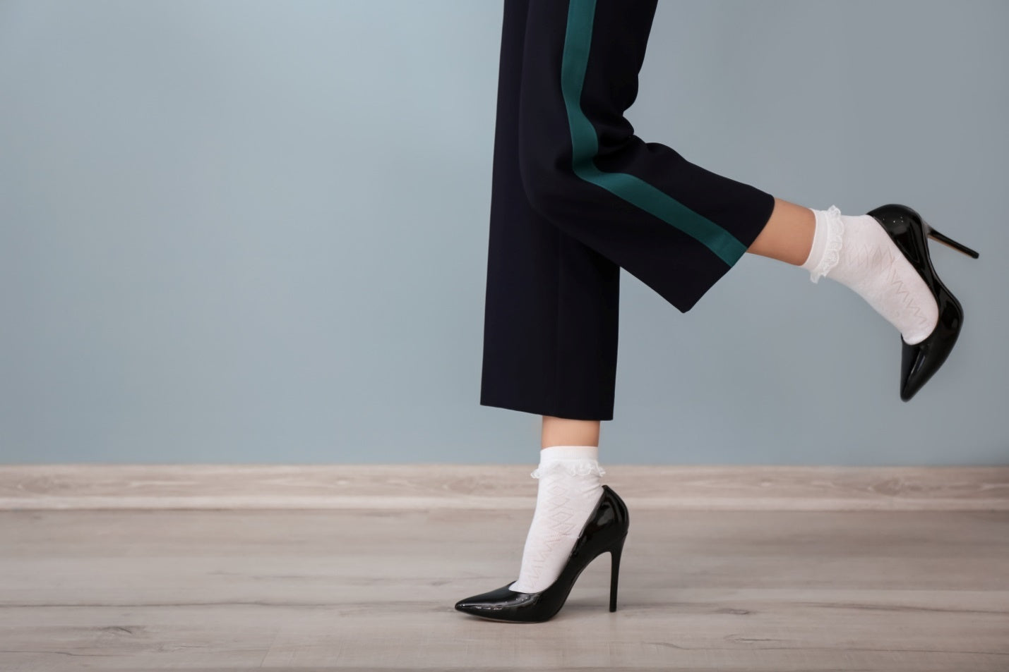 Women's Wedge Heel Fashion Sneakers Lace Up Breathable Platform High Heels  | eBay