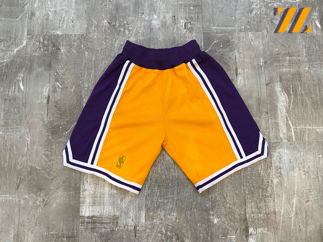  Mitchell & Ness Authentic Shooting Shirt Los Angeles Lakers  2001-02 - L : ספורט ופעילות בחיק הטבע