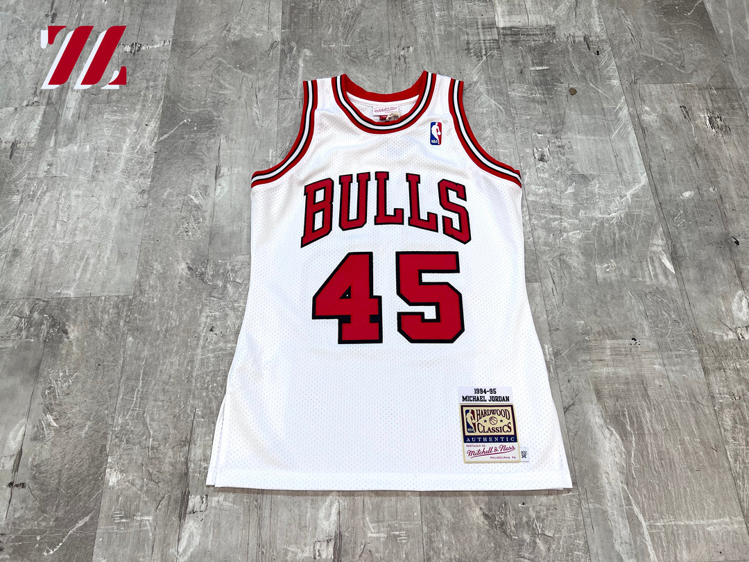 Mitchell & Ness Michael Jordan '97-'98 Bulls Jersey – SUCCEZZ BY B&VDOT