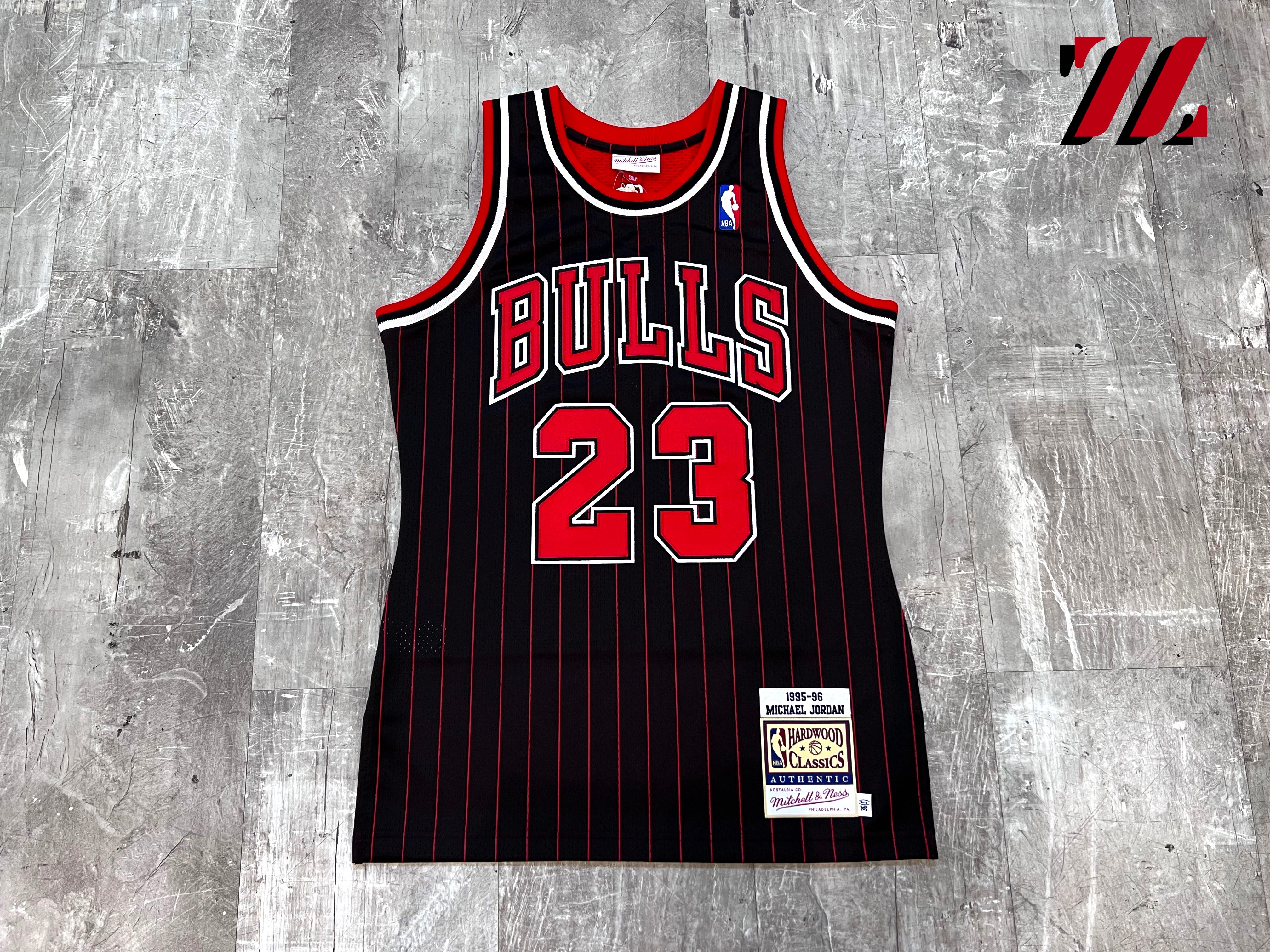 Mitchellu0026Ness NBAユニフォーム Michael Jordan-