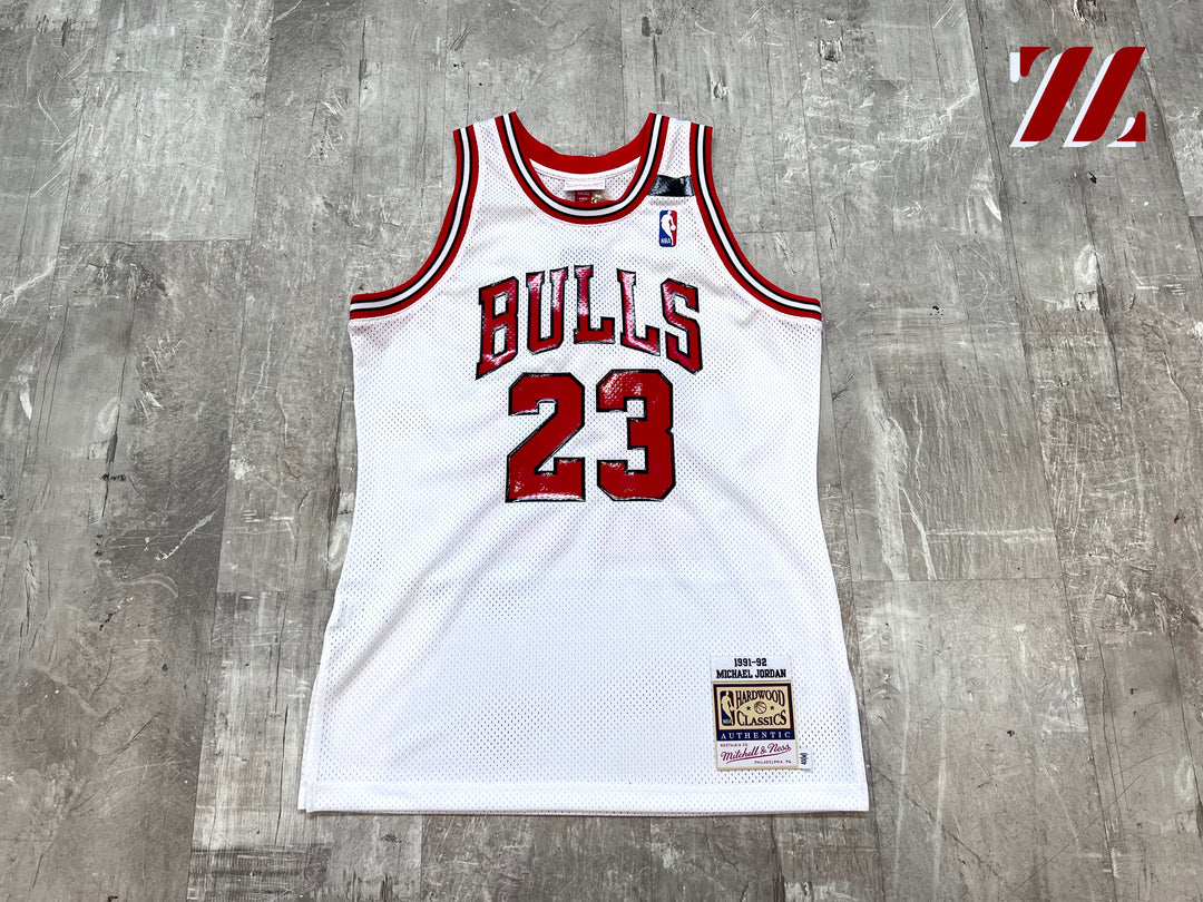 Chicago Bulls Michael Jordan Jersey #23 Mitchell Tunisia