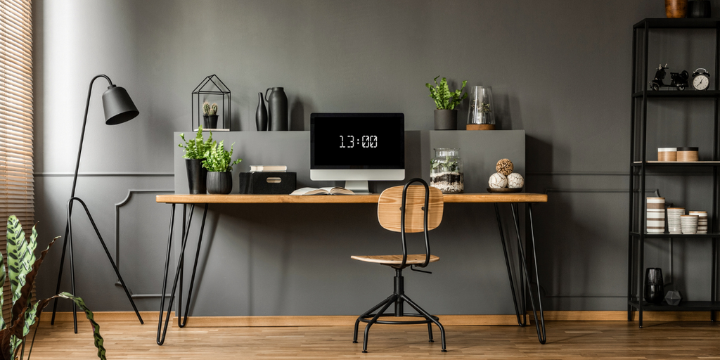How to Determine the Right Size for Your Office Desk
