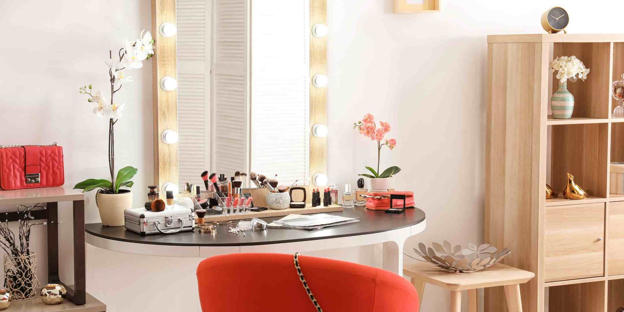 Semi-Rounded Dressing Table Mirror